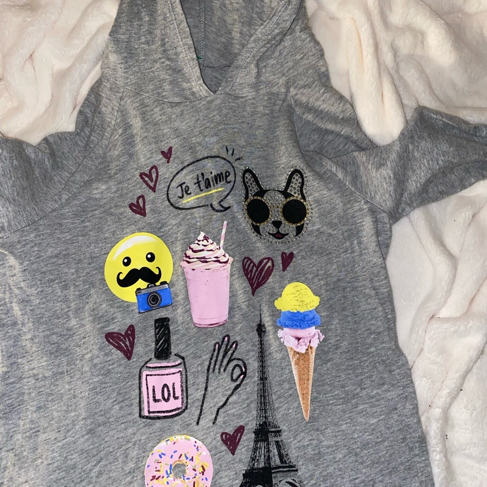 justice | kids clothing | grey top | kids size 12 (L)